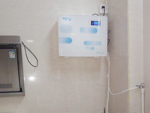 RO機(jī)凈水器 RO機(jī)凈水器